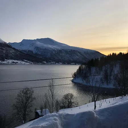 Appartement Hundbergan Apartment-free Parking-15 Min From Tromso *