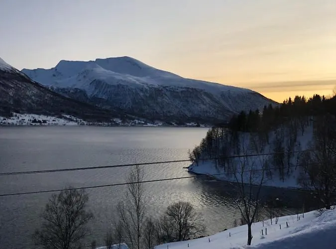 Lägenhet Hundbergan Apartment-free Parking-15 Min From Tromso *