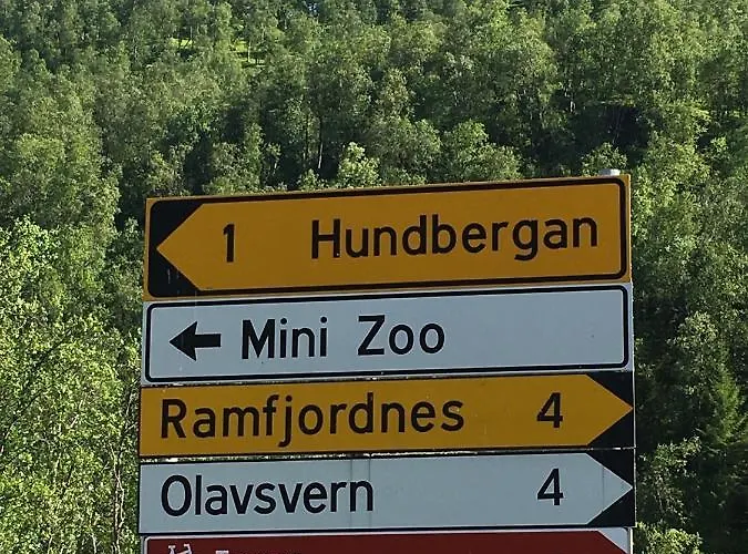 Hundbergan Apartment-free Parking-15 Min From Tromso