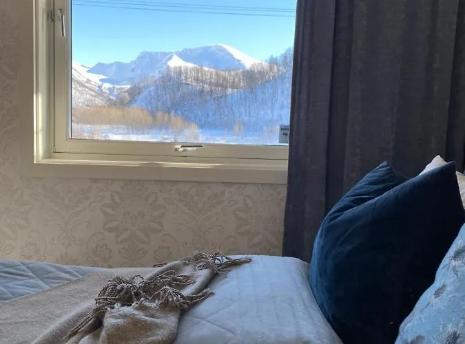 Hundbergan Apartment-free Parking-15 Min From Tromso Tromsdalen